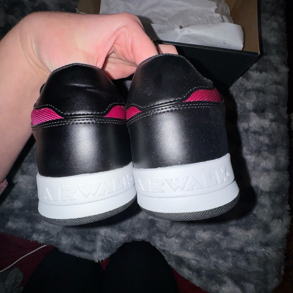 Women’s Airwalk size 9- NIB - Picture 5 of 8
